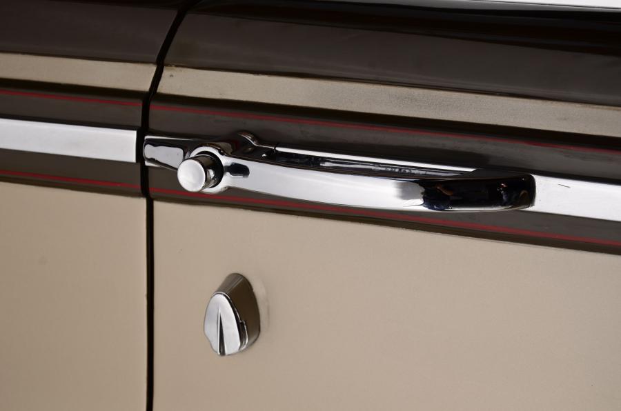  Rolls-Royce Silver Cloud II Drophead Coupe 1962 года  (фото 19 из 28)